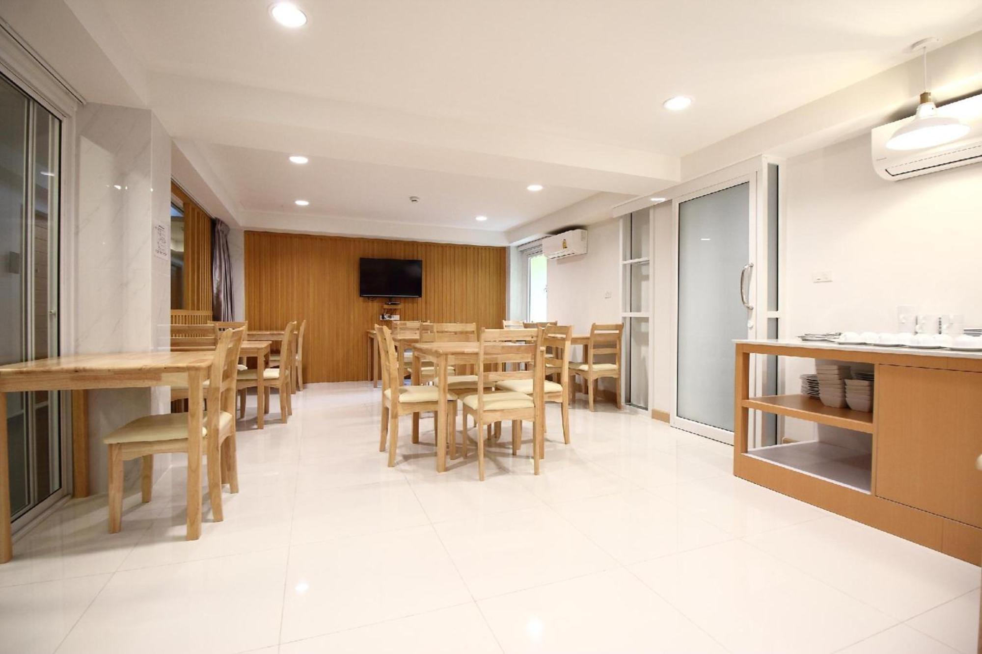 Super Oyo 483 Pannee Hotel Khaosan Bangkok Luaran gambar