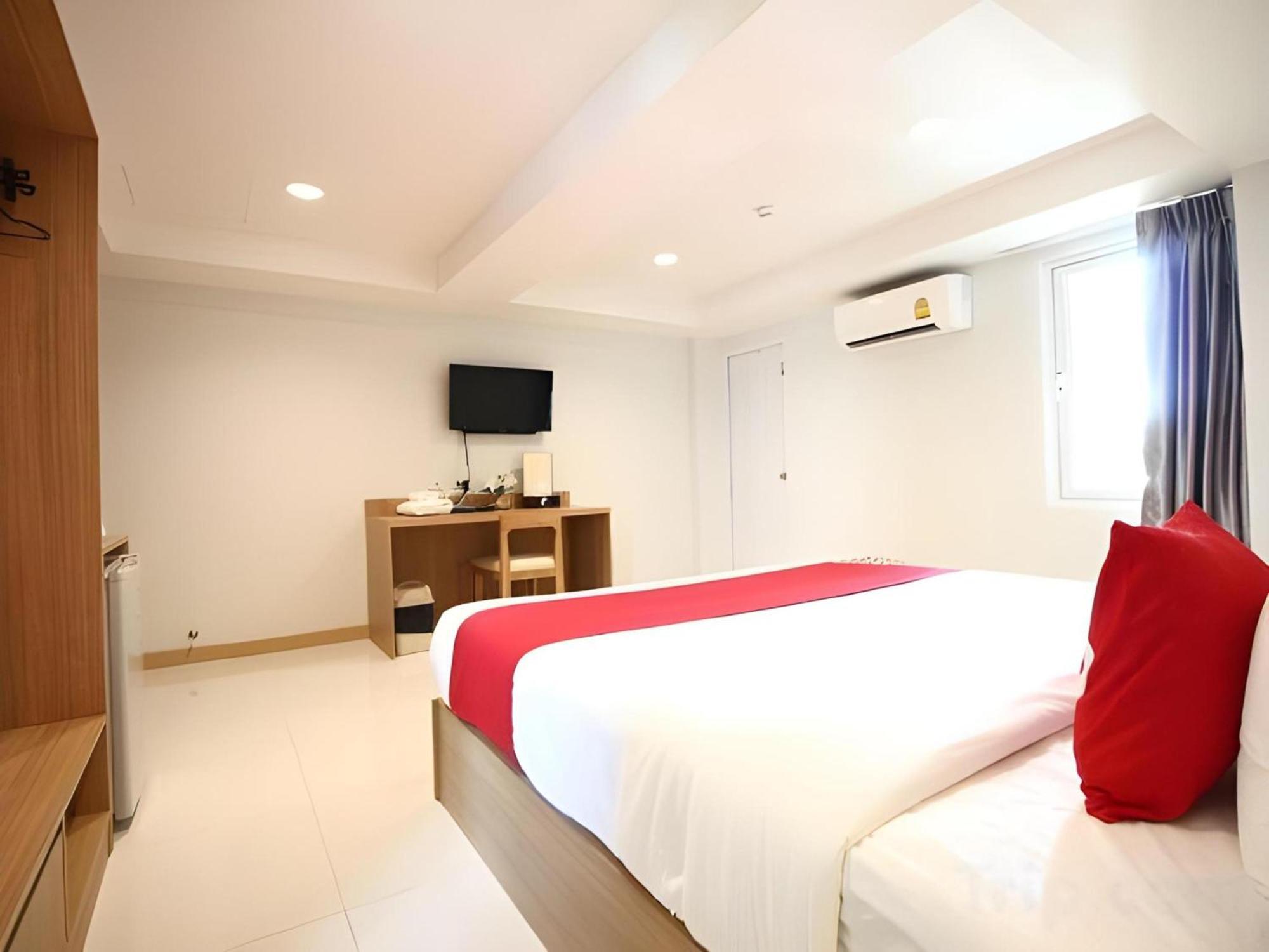 Super Oyo 483 Pannee Hotel Khaosan Bangkok Luaran gambar