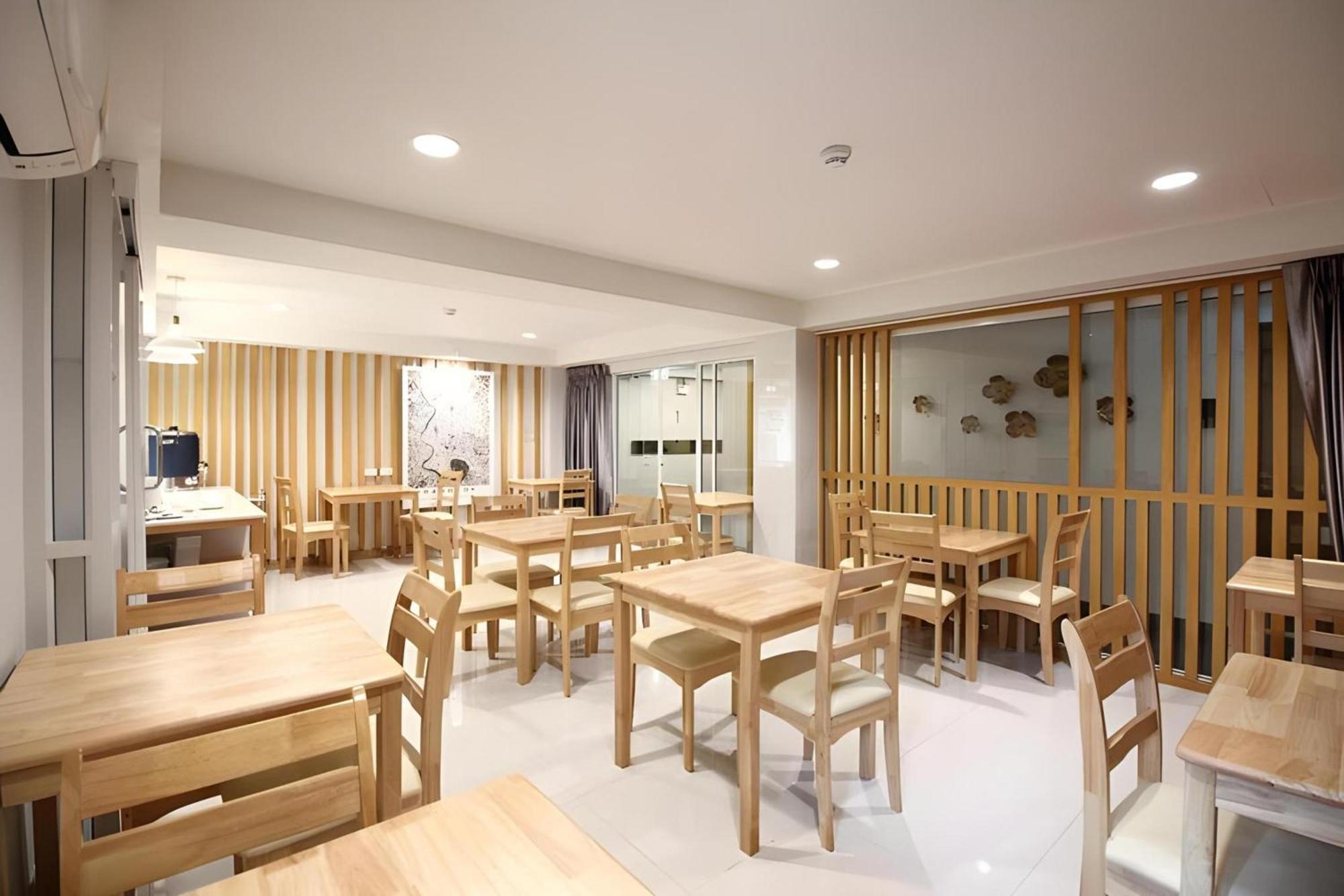 Super Oyo 483 Pannee Hotel Khaosan Bangkok Luaran gambar